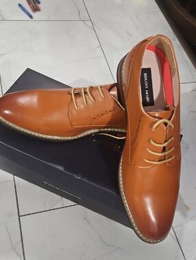 Men's Classic Cognac Leather Derby Shoes by BRUNO MARC